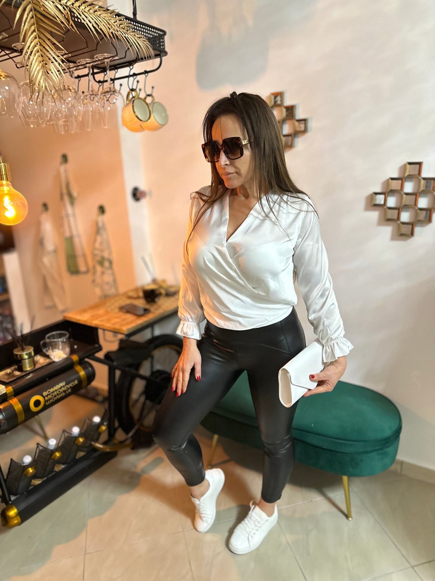 AMANDA fekete műbőr alakformáló leggings nadrág - BELADY