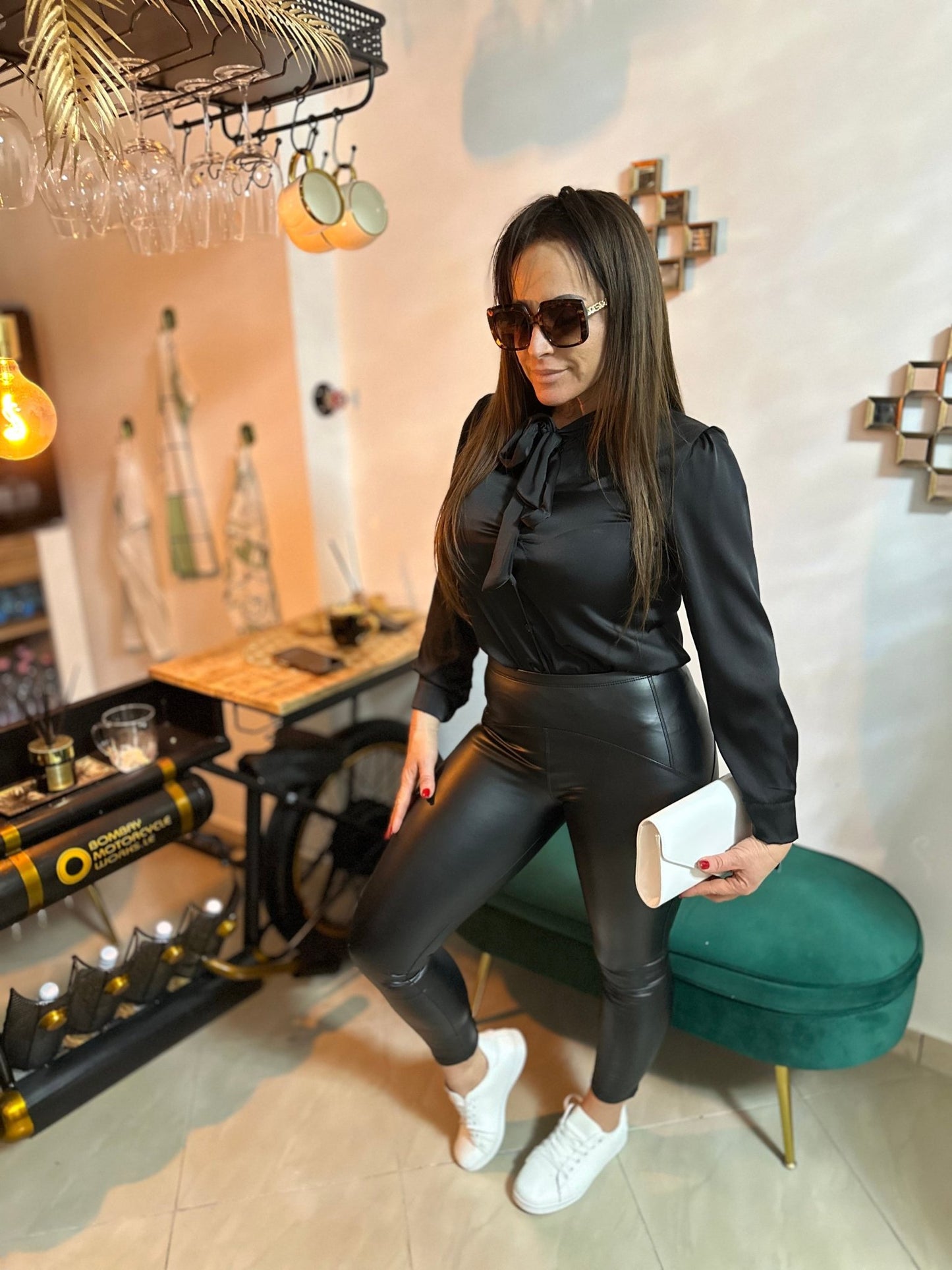 AMANDA fekete műbőr alakformáló leggings nadrág - BELADY