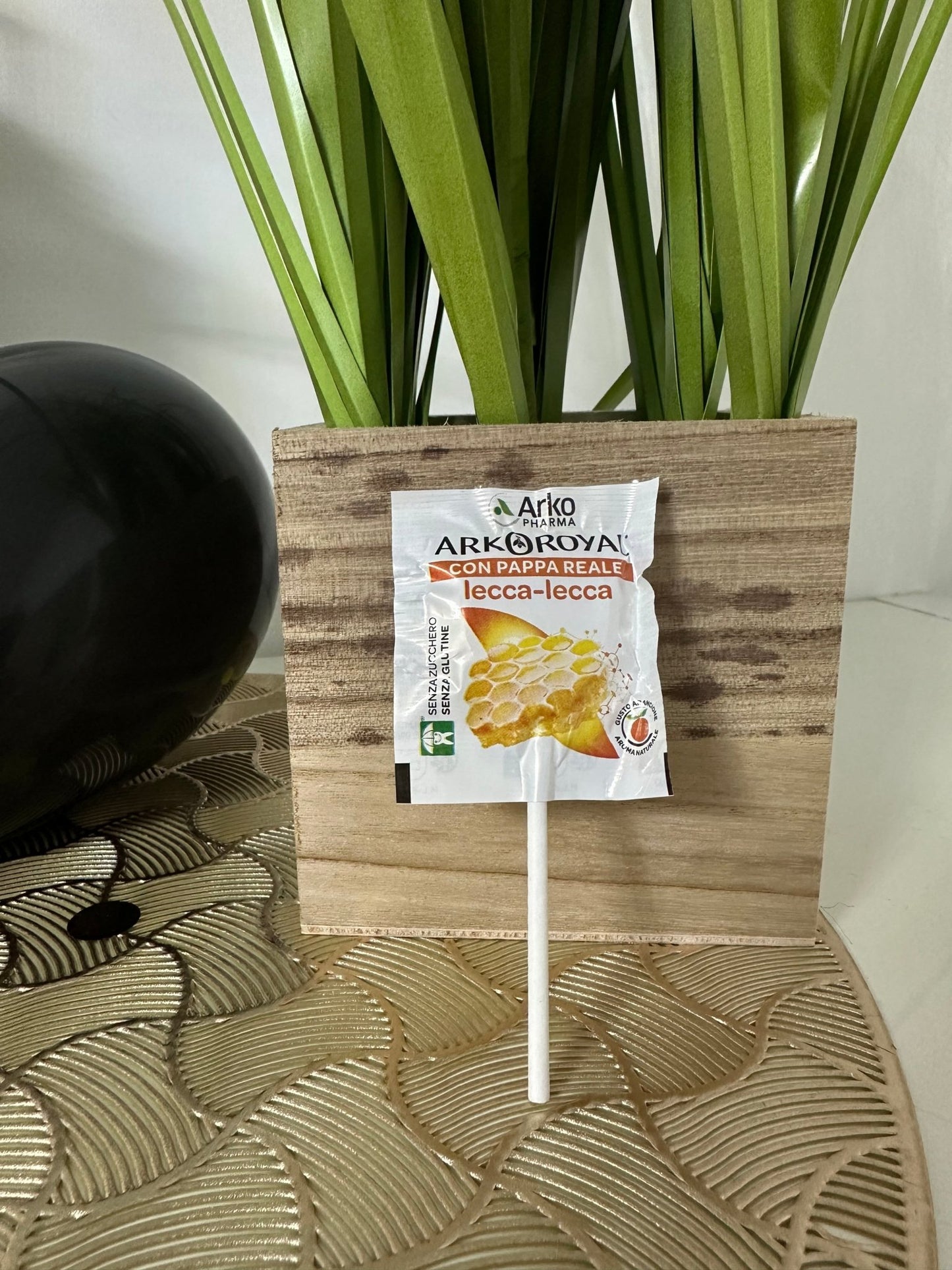 Arkoroyal cukormentes méhpempős nyalóka 100 db - BELADY