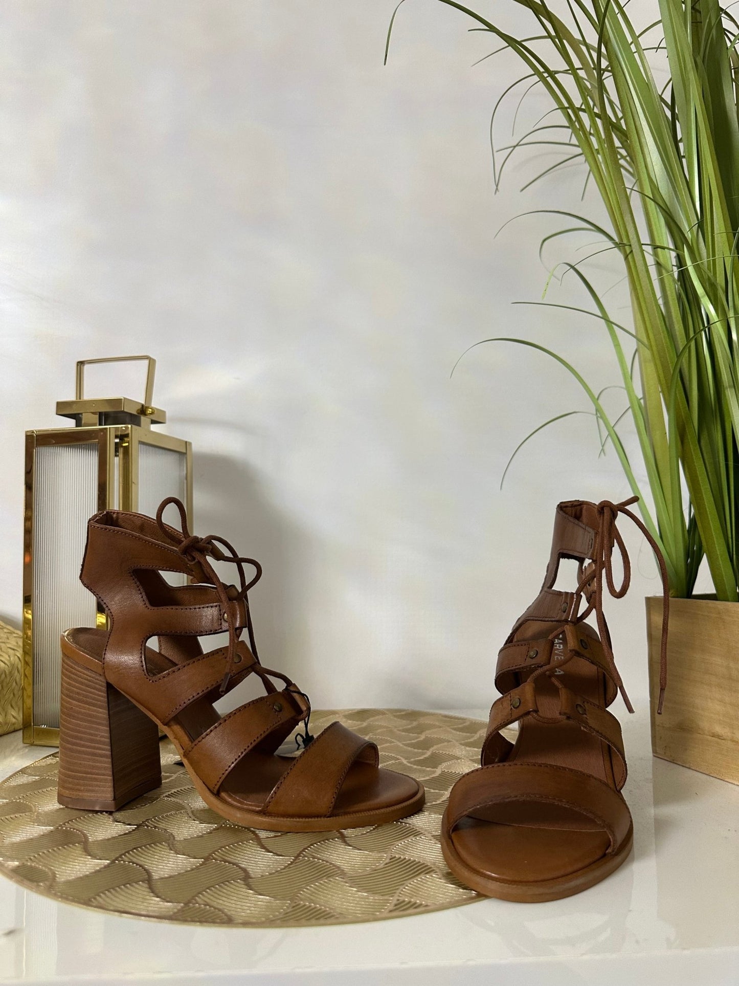 CARVELA barna bőr magas talpú szandál (EU36 - os) - BELADY