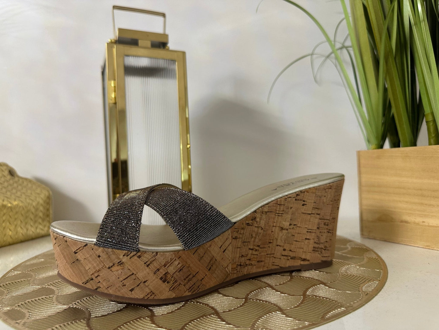 CARVELA ezüst - arany csillogó magas talpú szandál/papucs - BELADY