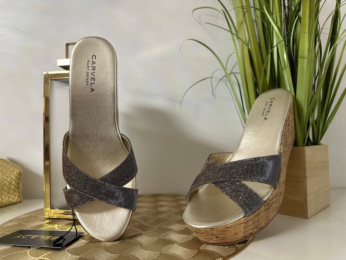 CARVELA ezüst - arany csillogó magas talpú szandál/papucs - BELADY