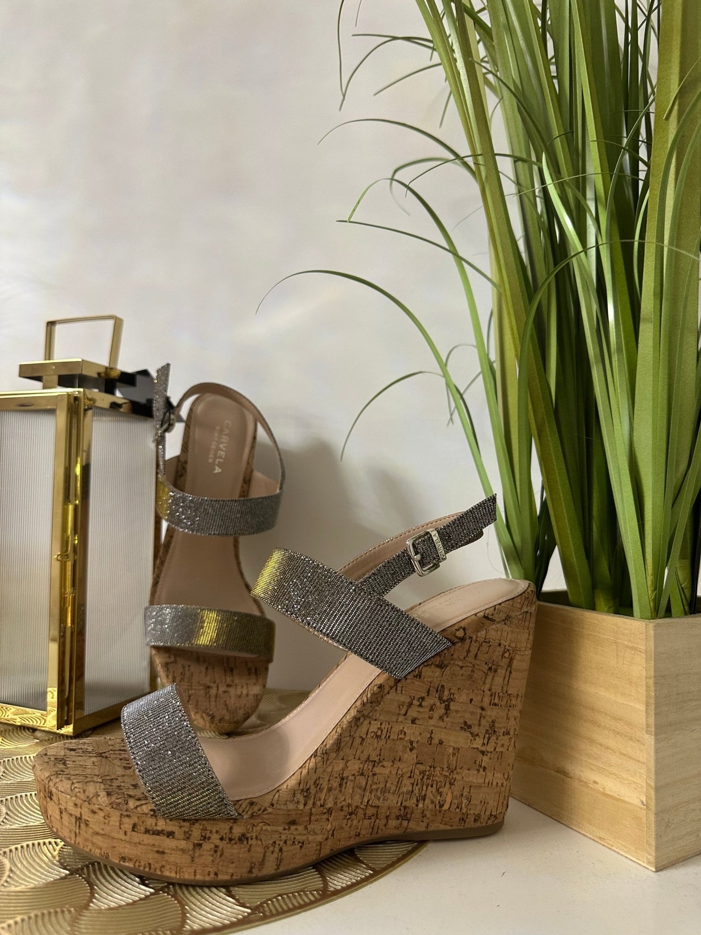 CARVELA ezüst - arany csillogó magas talpú szandál/papucs - BELADY