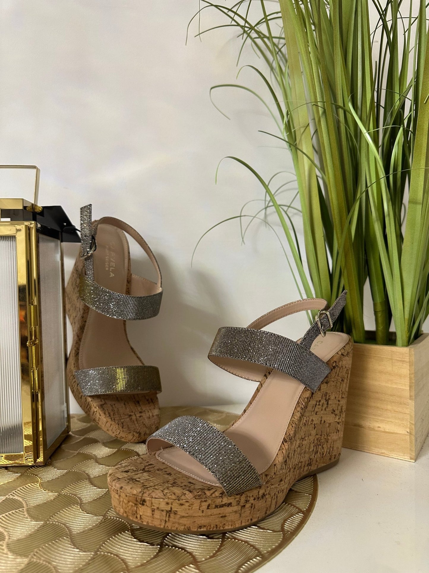CARVELA ezüst - arany csillogó magas talpú szandál/papucs - BELADY