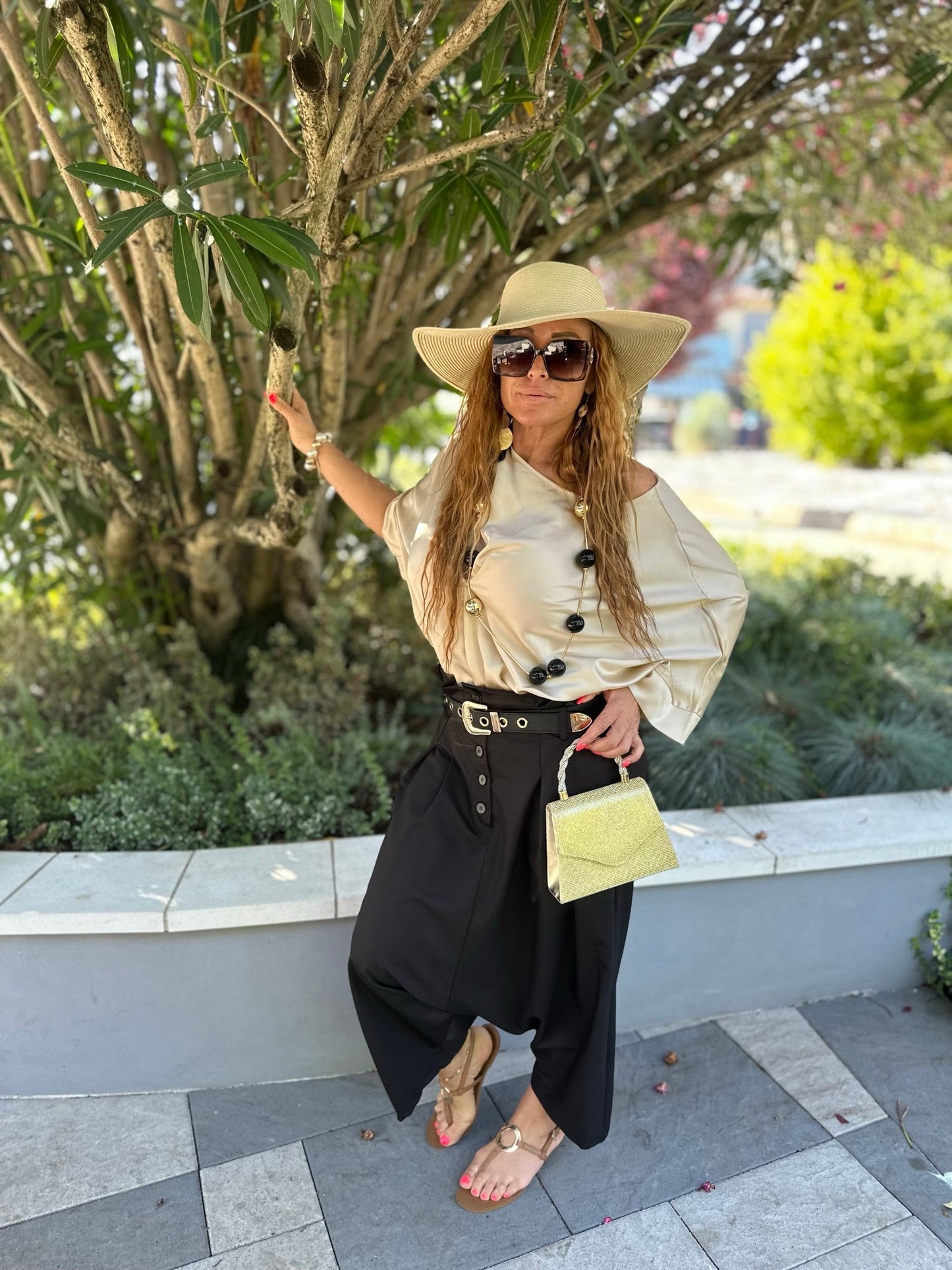 JULLE pezsgõ felsõ - BELADY