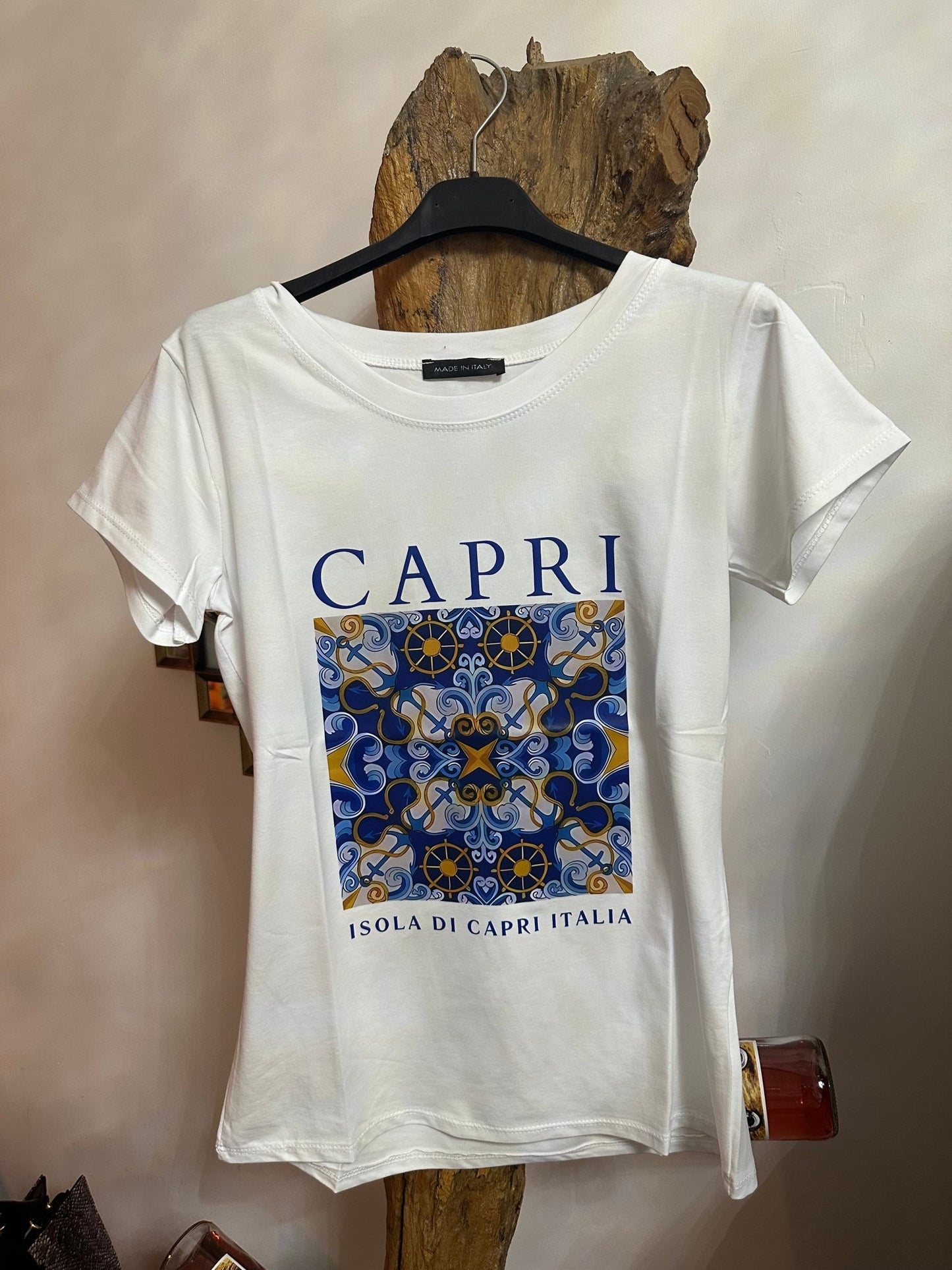 LILIOM fehér kék mintás CAPRI feliratos mintás póló - BELADY