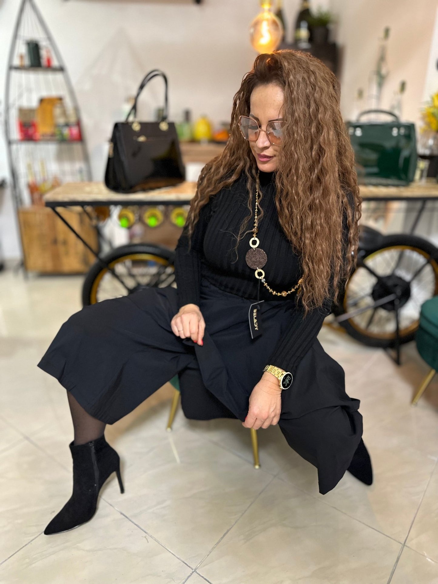 MADONNA fekete szoknya nadrág - BELADY