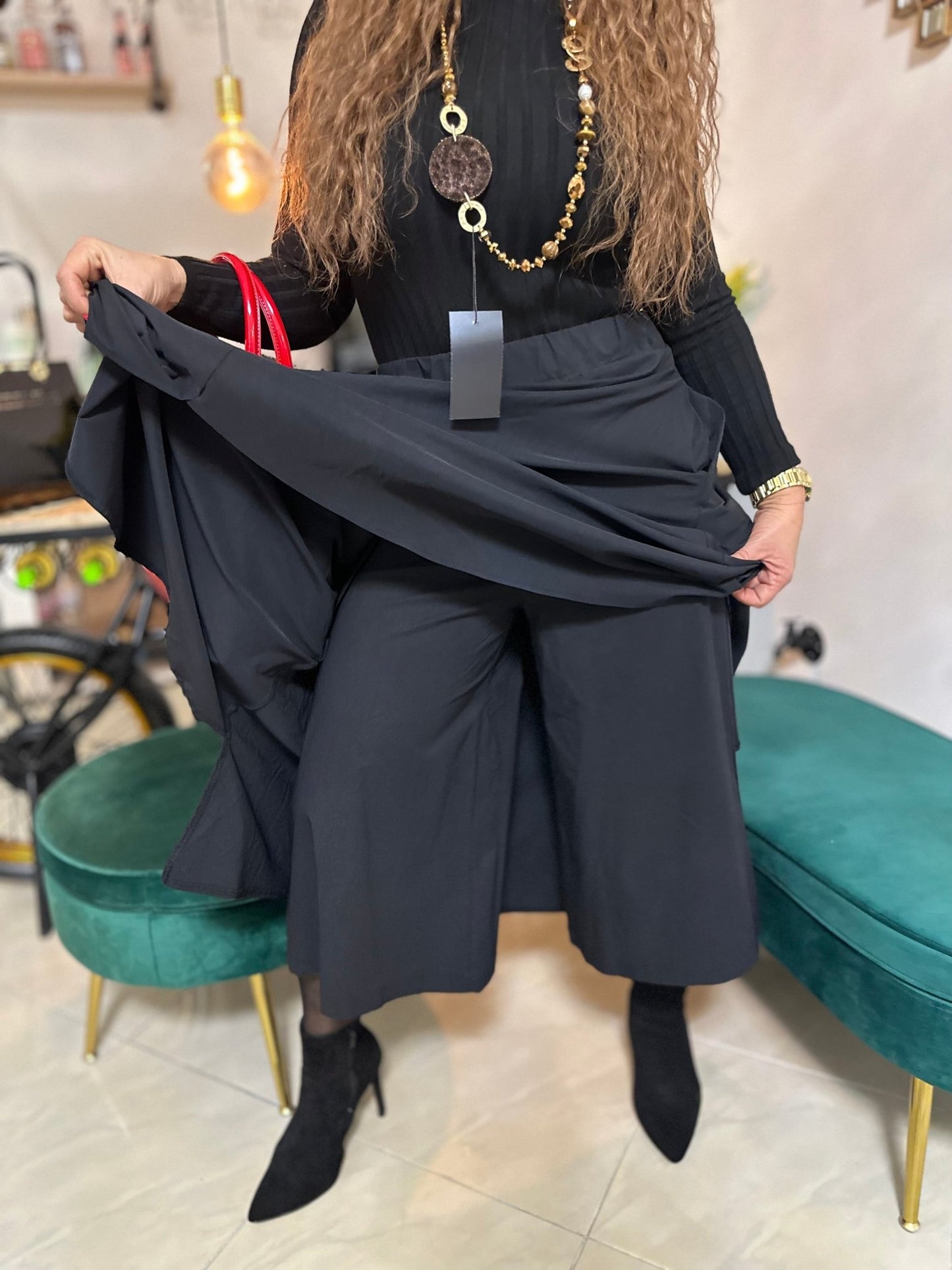 MADONNA fekete szoknya nadrág - BELADY