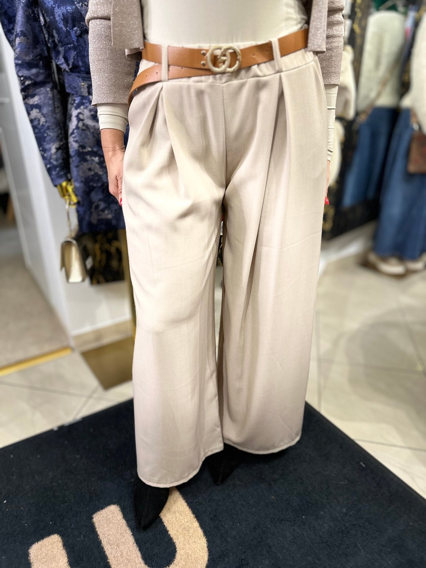 MILENA bézs elasztikus nadrág övvel - BELADY