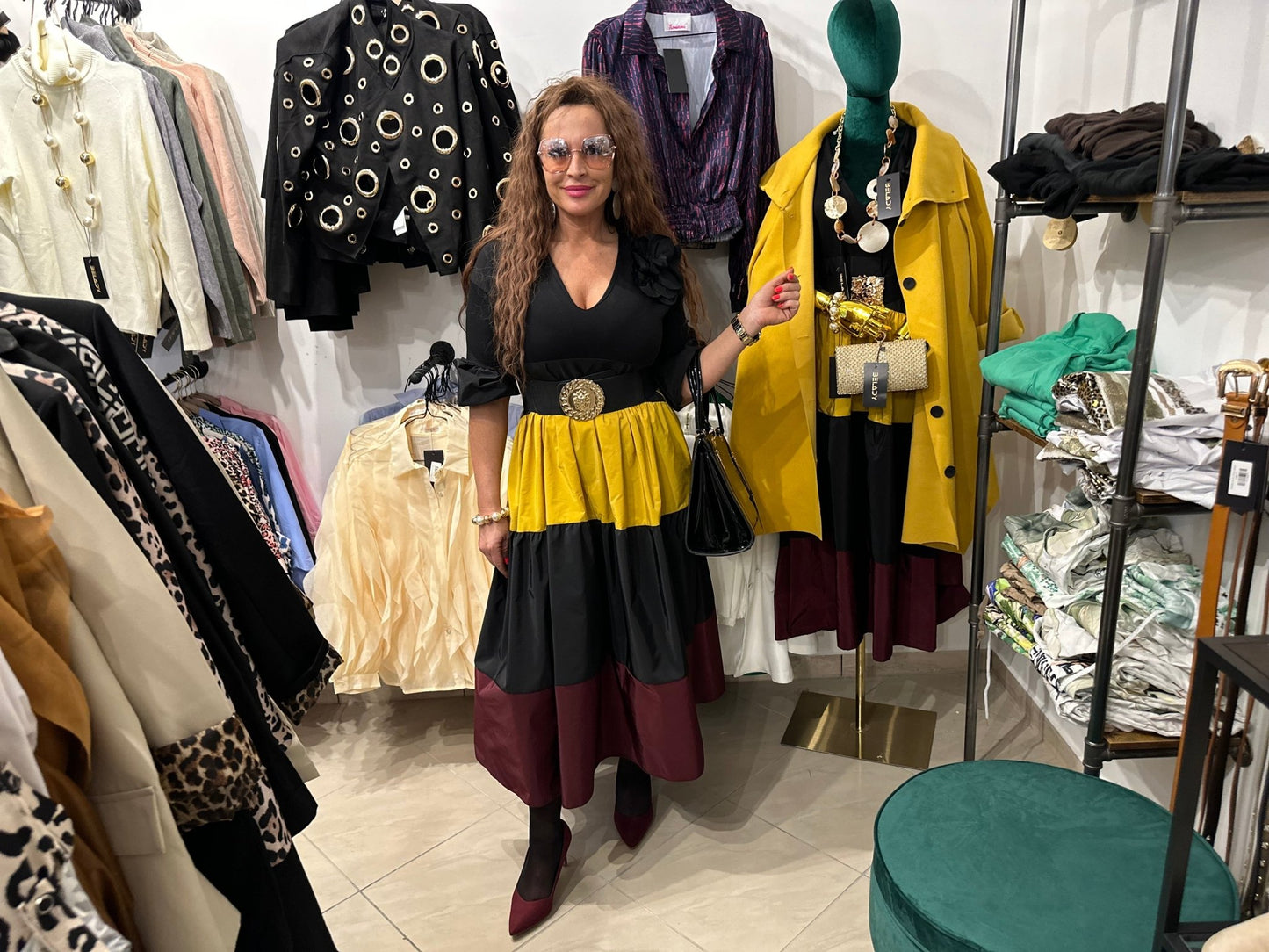 SAMANTHA fekete - sárga - bordó elegáns hosszú ruha - BELADY