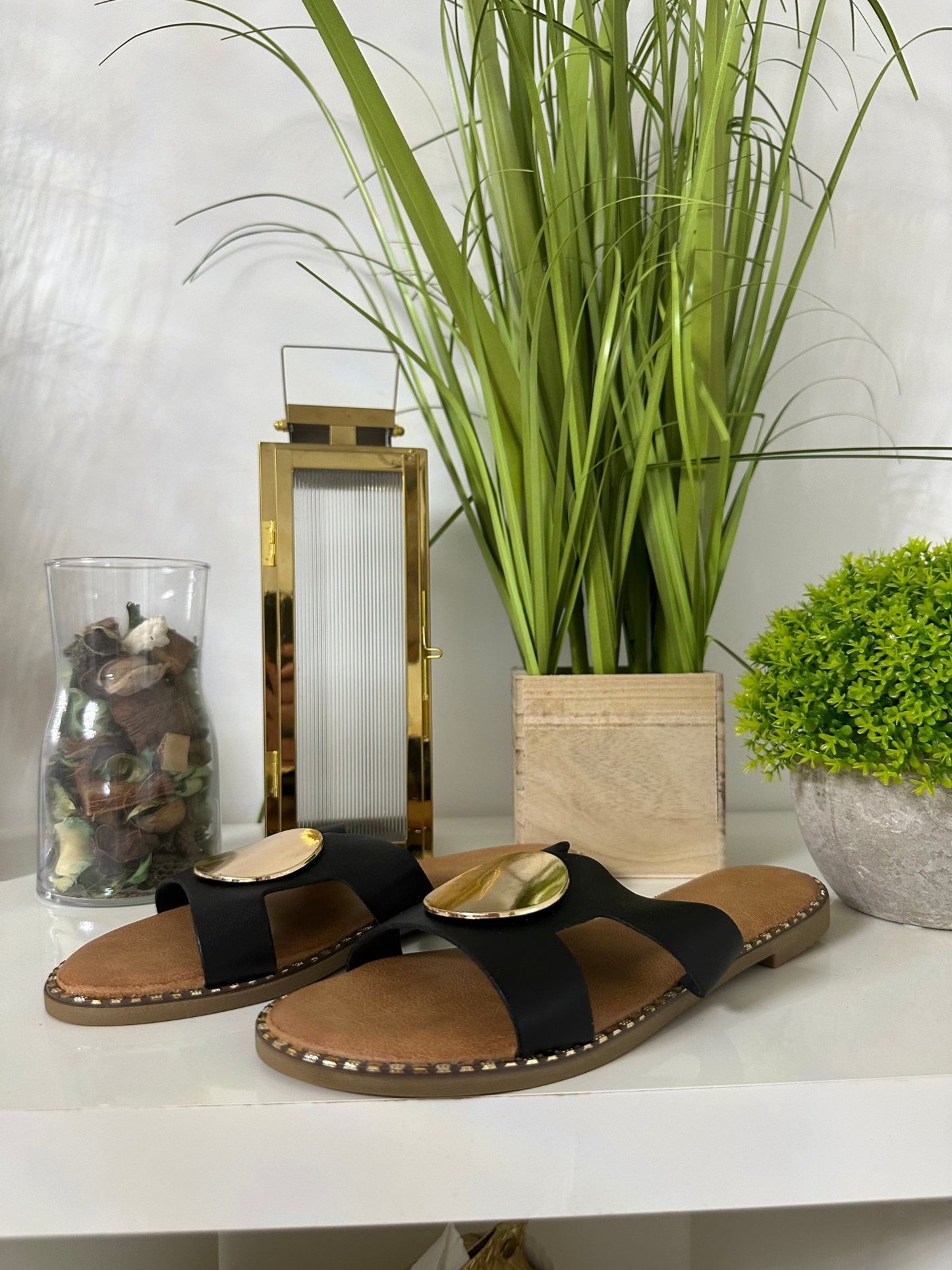 SHILLA fekete arany papucs - BELADY