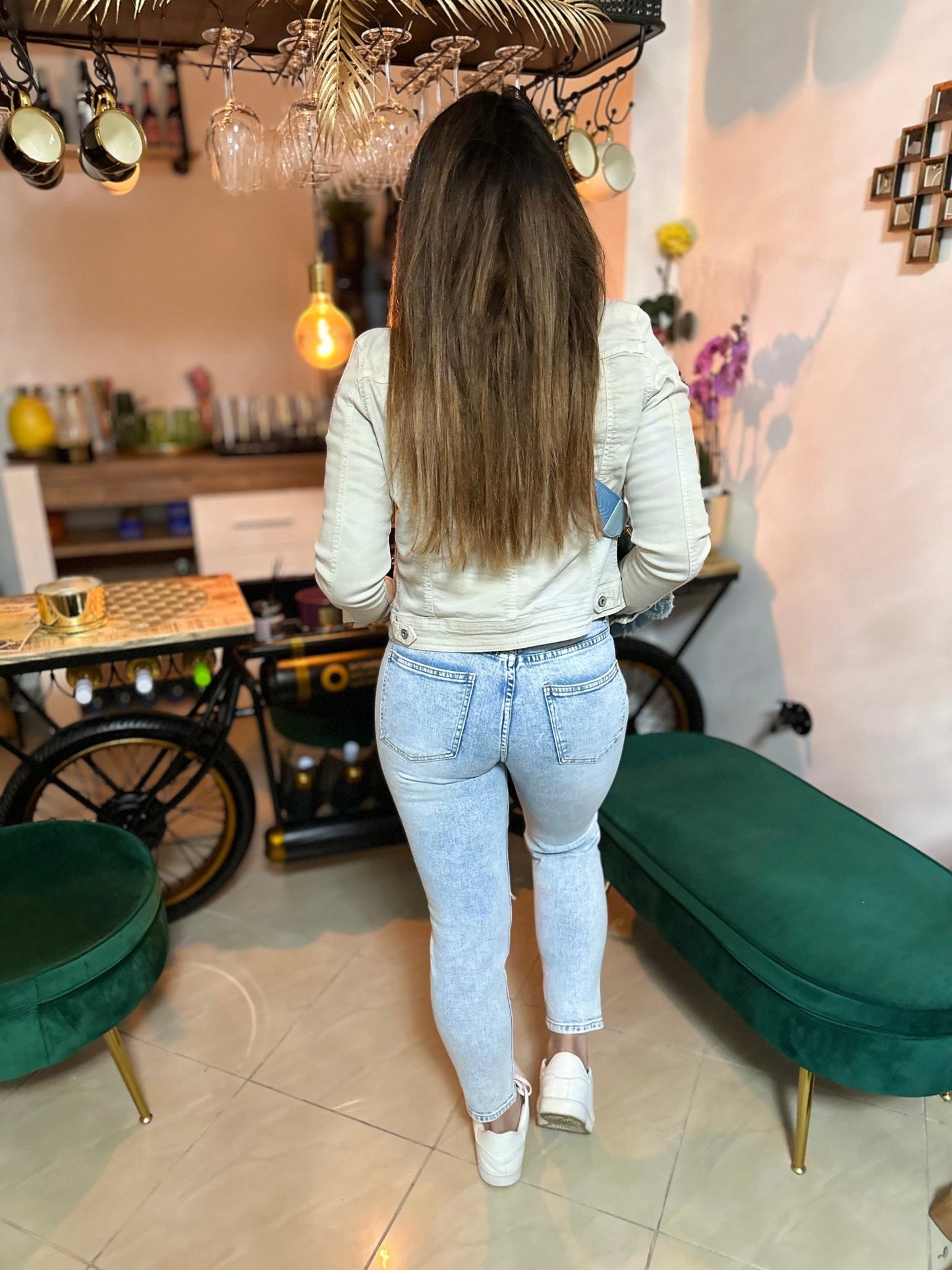TRINA világoskék mom fit szaggatott farmer nadrág - BELADY