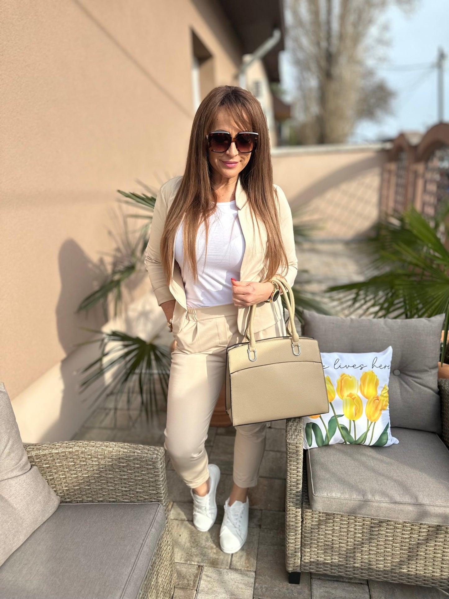 VALENCIA bézs elasztikus nadrág kosztüm szett - BELADY