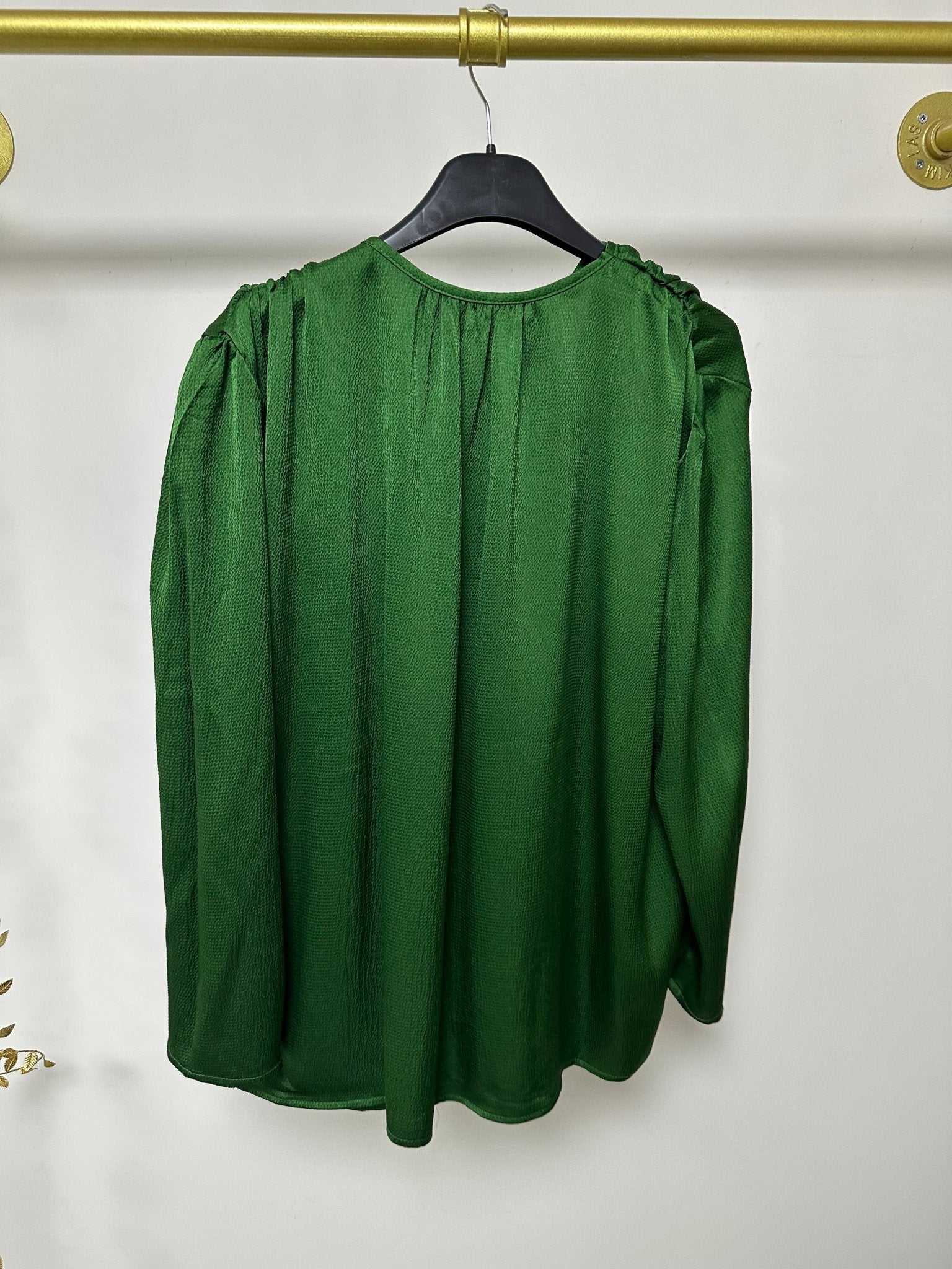 ANNA zöld felső rózsa kitűzővel - BELADY