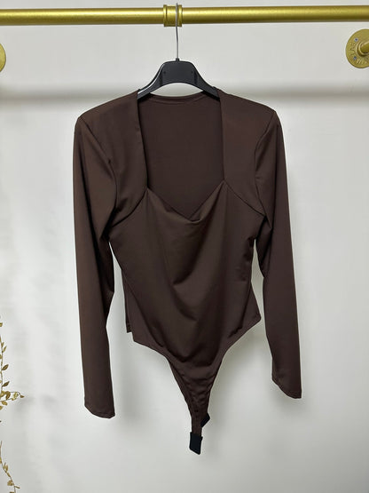 BONI hosszú barna felső / body válltöméssel - BELADY