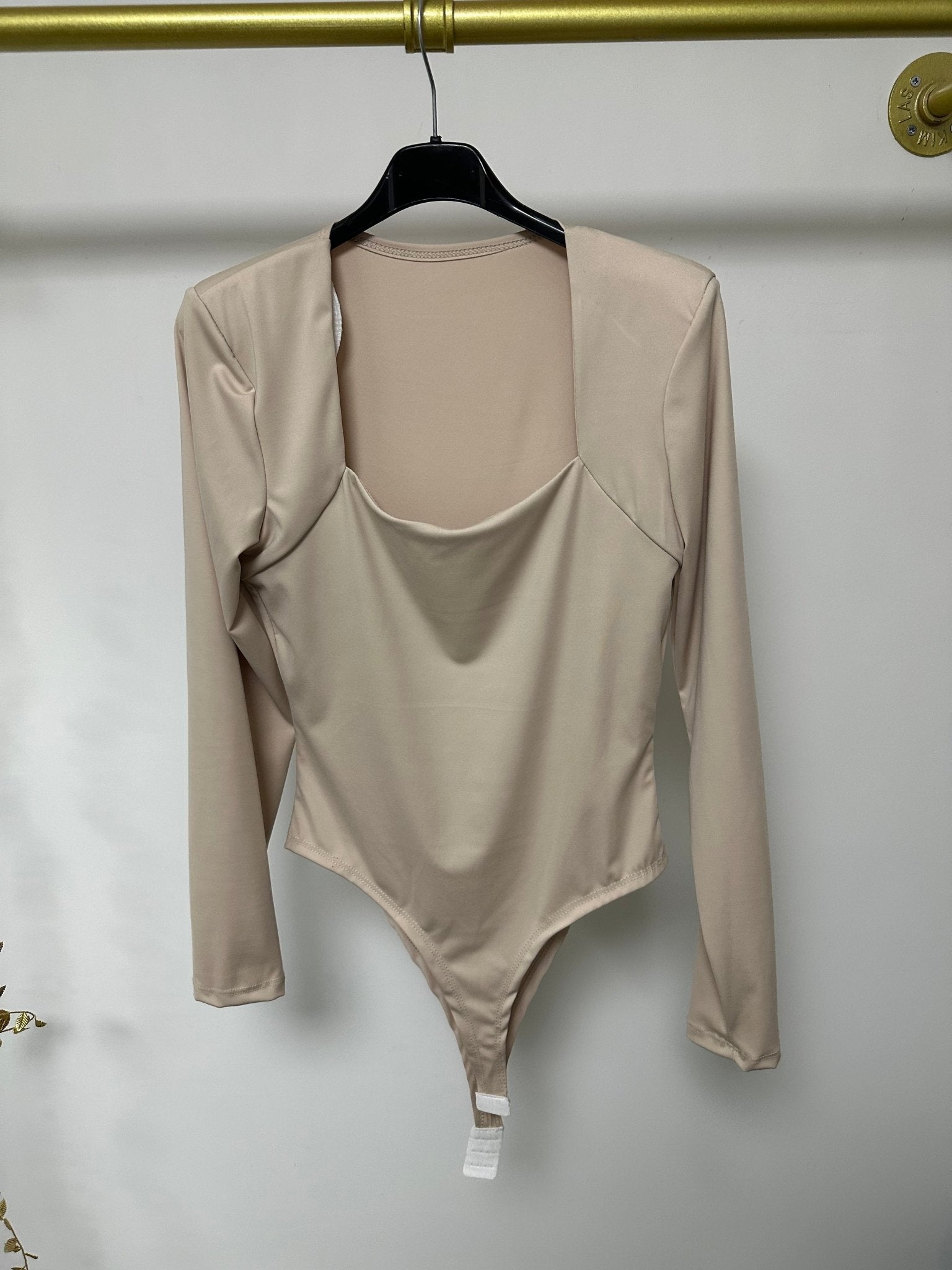 BONI hosszú bézs felső / body válltöméssel - BELADY