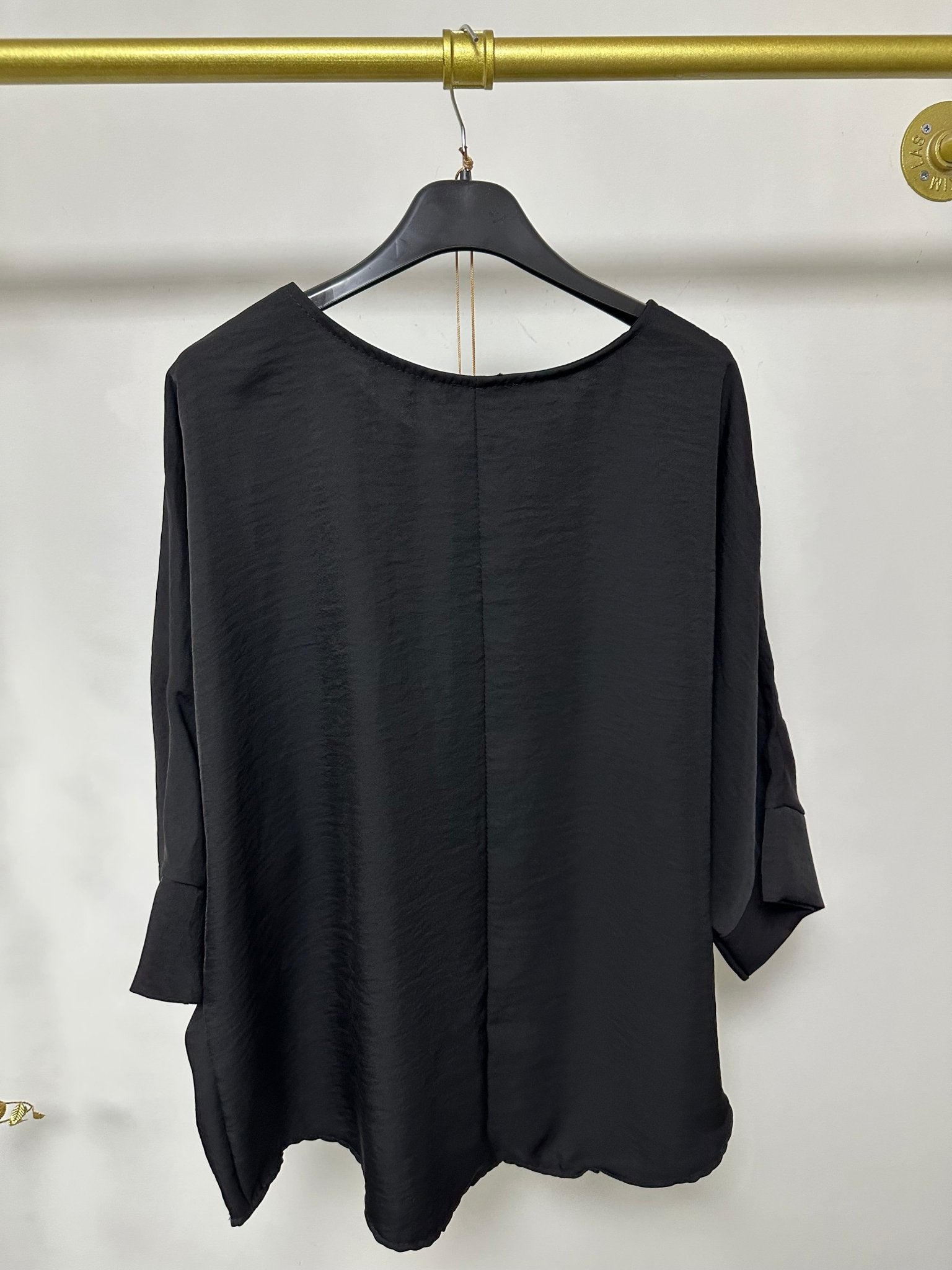 ERA fekete bő felsõ nyakláncal - BELADY