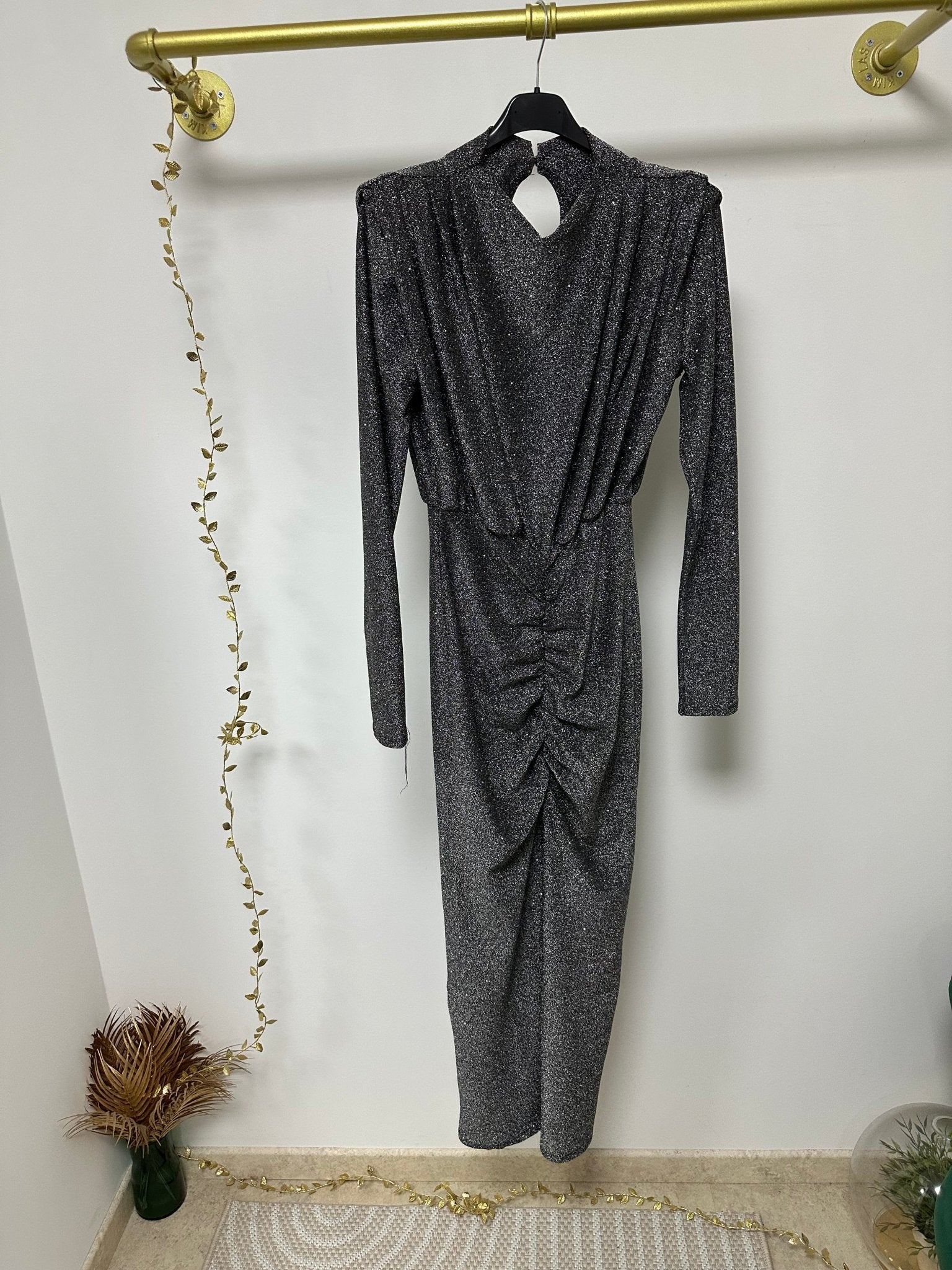 GLÓRIA szürke ezüst csillogó ünnepi ruha - BELADY