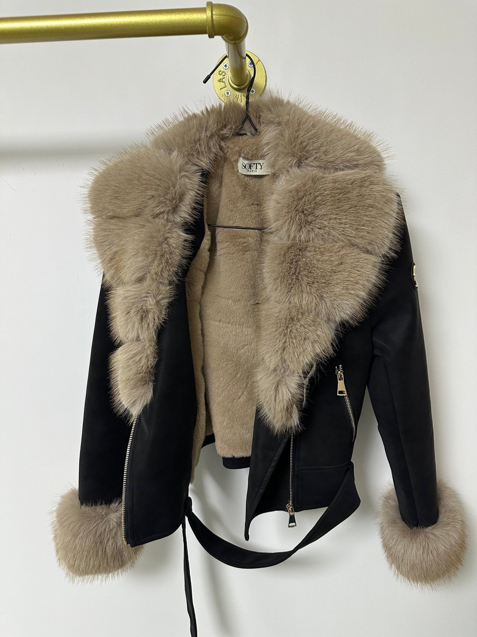 IRINA fekete szőrme bélelt kabát - BELADY