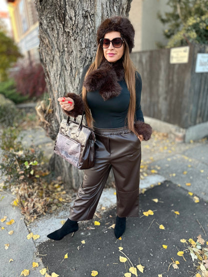 KIRA bõ fazonú baggy barna műbőr nadrág - BELADY