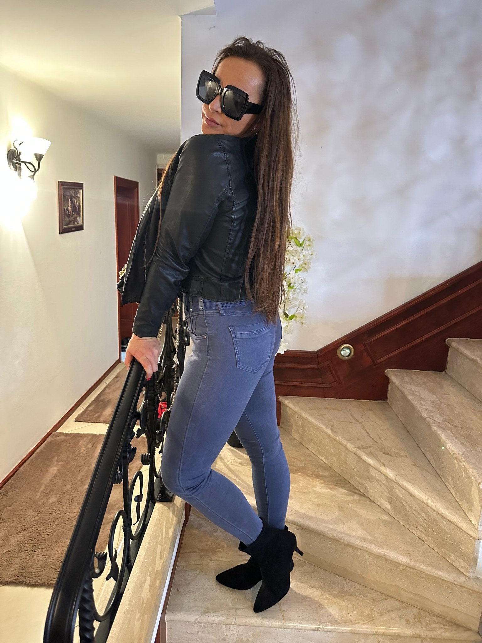 LARISSA kék skinny elasztikus farmer nadrág övvel - BELADY