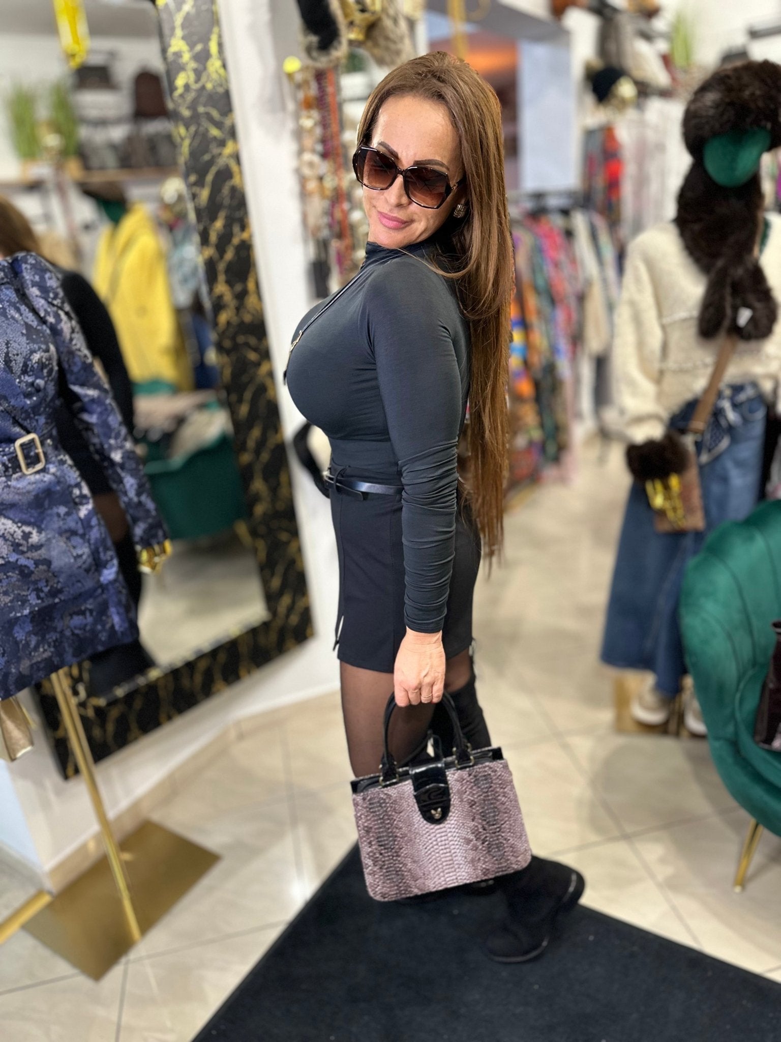 LOTTI hosszú fél garbó fekete felső / body - BELADY