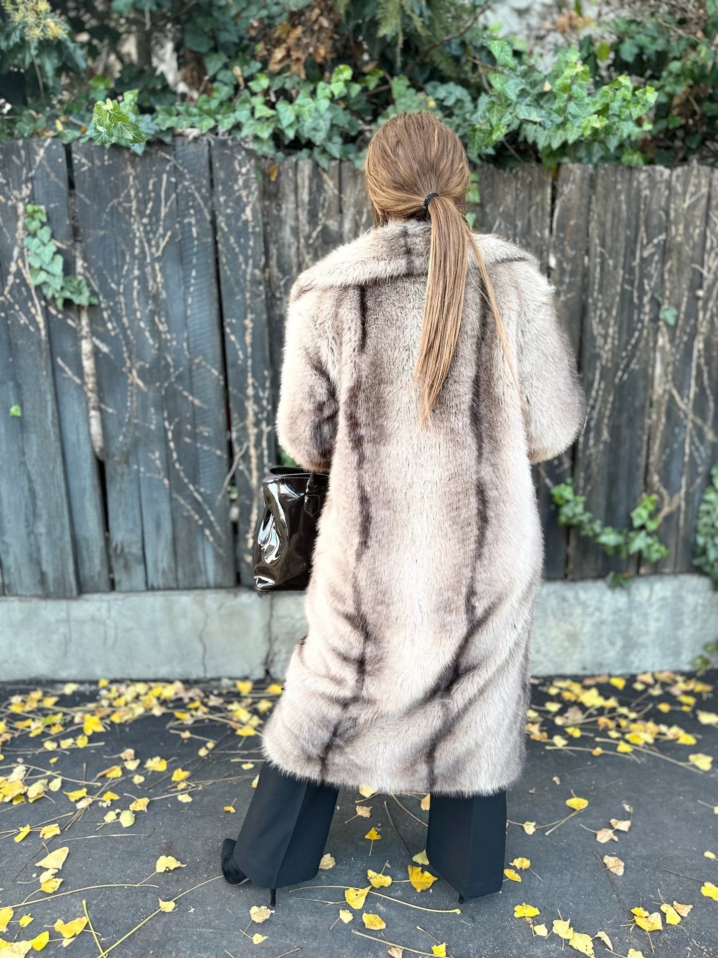 NATALIA bézs barna hosszú szőrme bunda kabát - BELADY