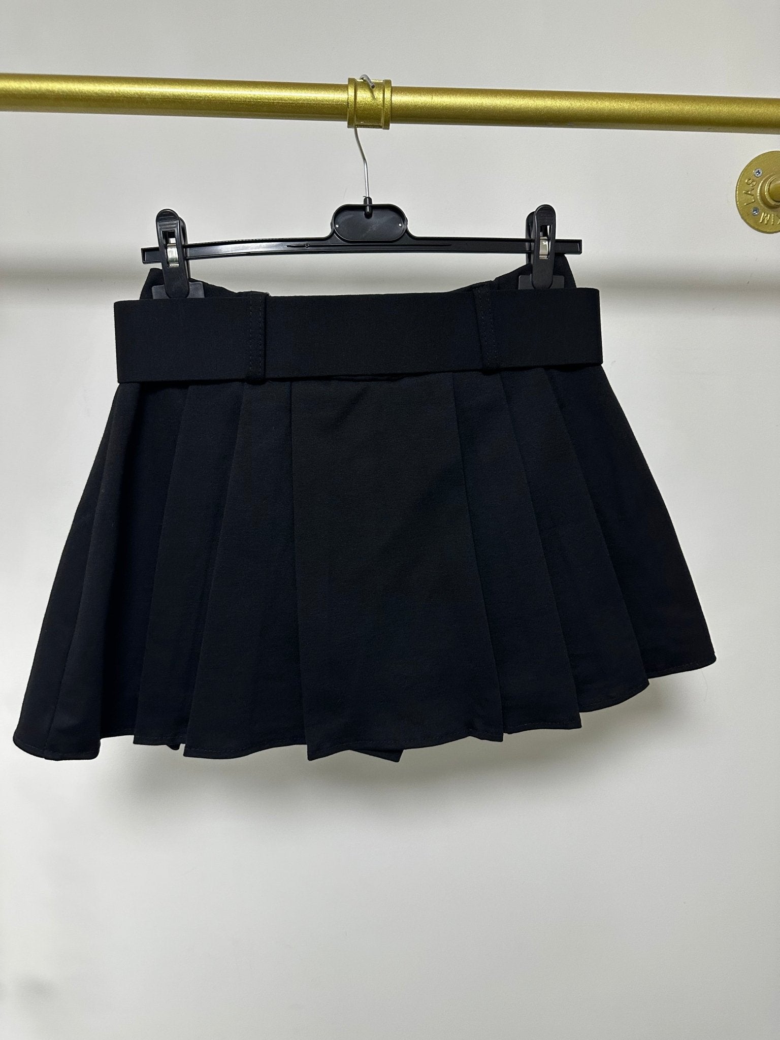 RIMINI fekete mini szoknya nadrág övvel - BELADY